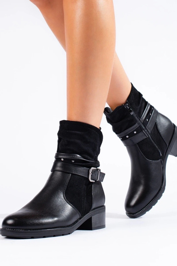 Stivali da donna con nastro... 2