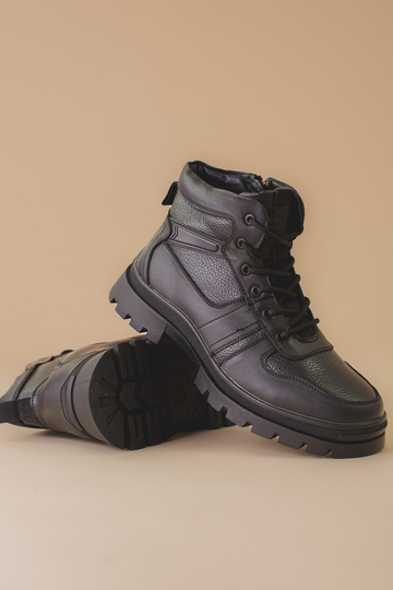 Scarpe da uomo isolate in... 2