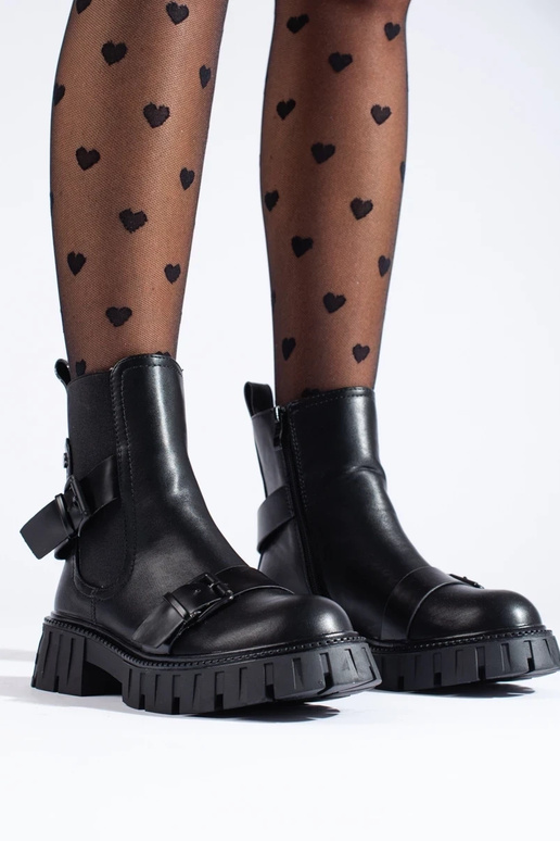 Scarpe da donna con plateau in nero Scarpe da donna con plateau in nero