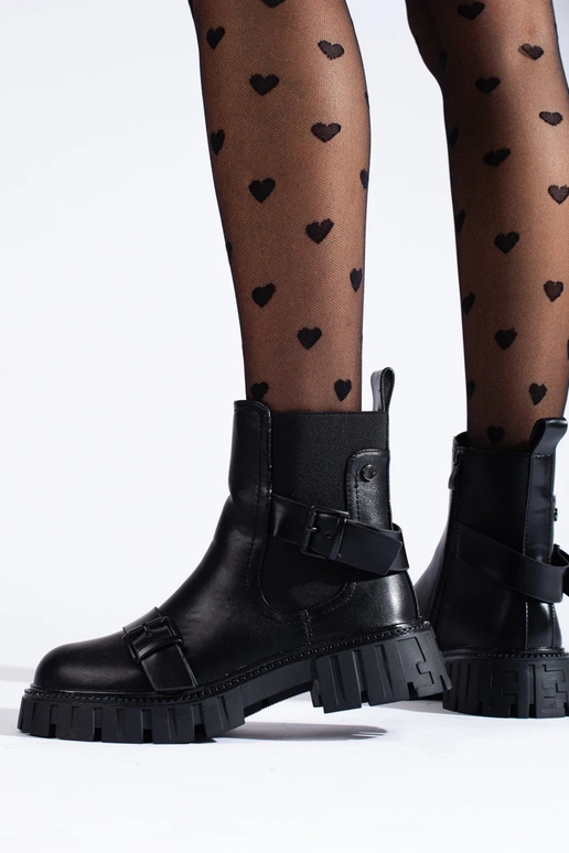 Scarpe da donna con plateau in nero Scarpe da donna con plateau in nero