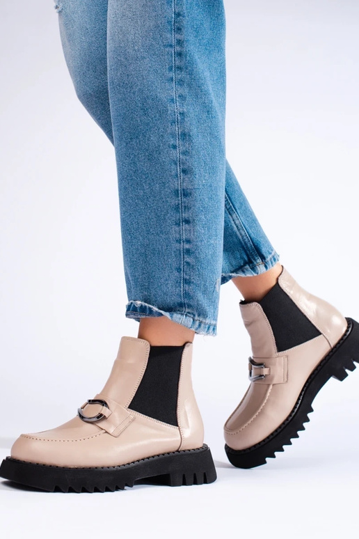 Scarpe da donna in pelle con plateau...