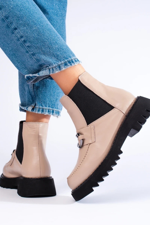 Scarpe da donna in pelle con plateau...