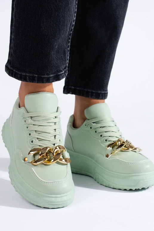 Scarpe modello Sneakers verde chiaro...