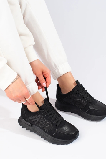 Scarpe da ginnastica... 2