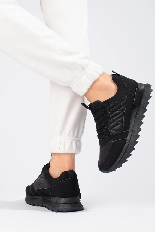 Scarpe da ginnastica modello Potocki... Scarpe da ginnastica modello Potocki...