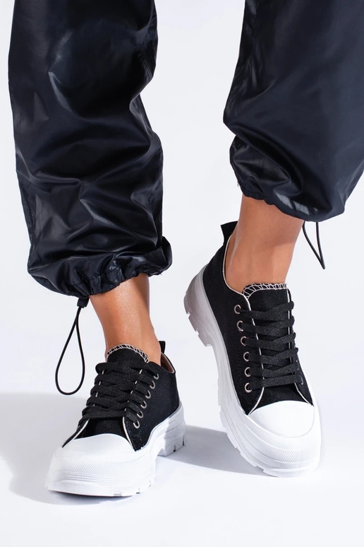 Scarpe modello classico con plateau...