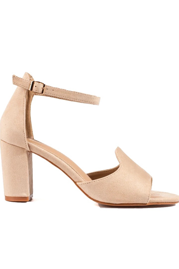 sandali con tacco beige...