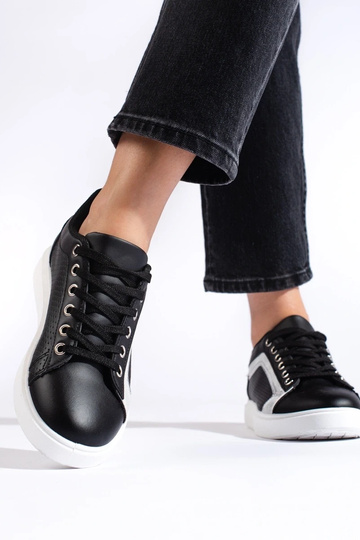 Scarpe sportive del modello... 2