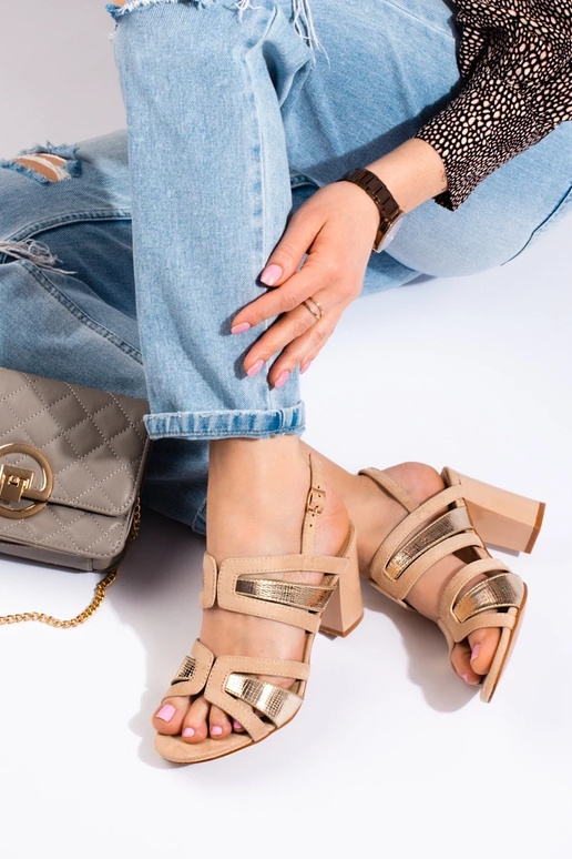 Sandalo sul tallone colore beige -...