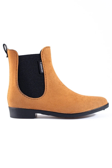 Scarpe di gomma marroni...