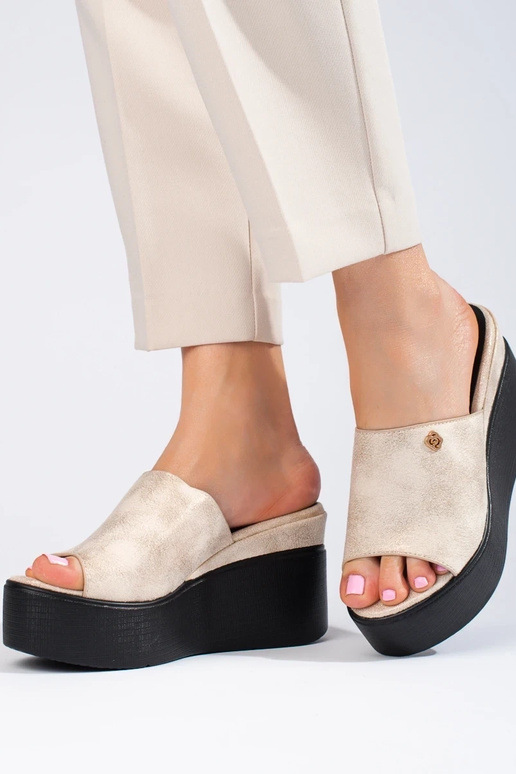 Ciabatte con tacco alto dorate