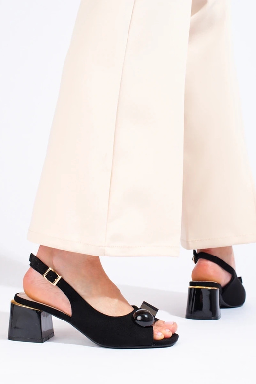 sandali in suede con tacco basso neri... sandali in suede con tacco basso neri...