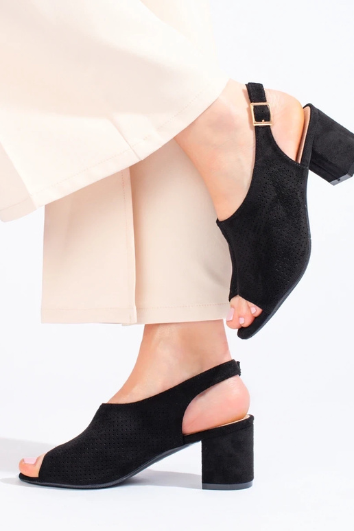 sandali con elementi traforati in...