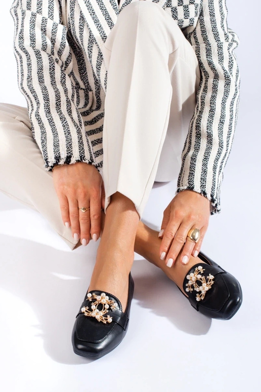 mocassini neri con dettagli oro Shelovet mocassini neri con dettagli oro Shelovet