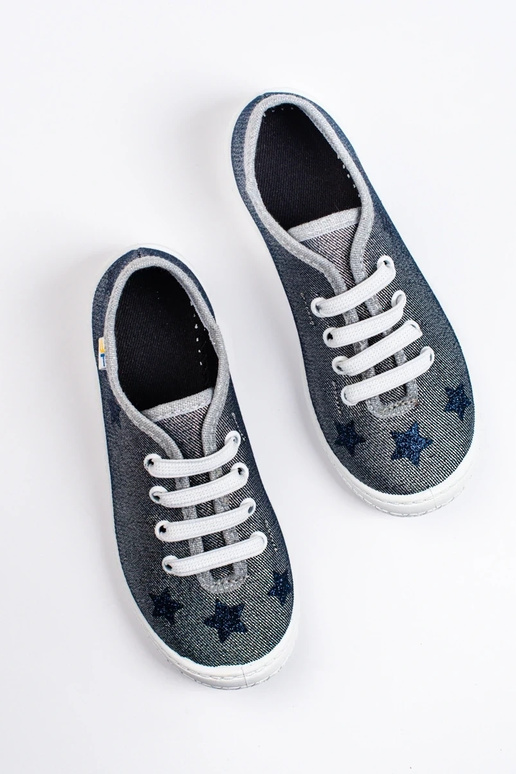 Scarpe grigie Shelovet di un modello...