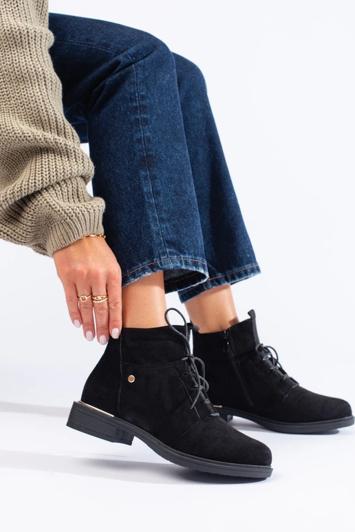 Scarpe in camoscio da donna nere