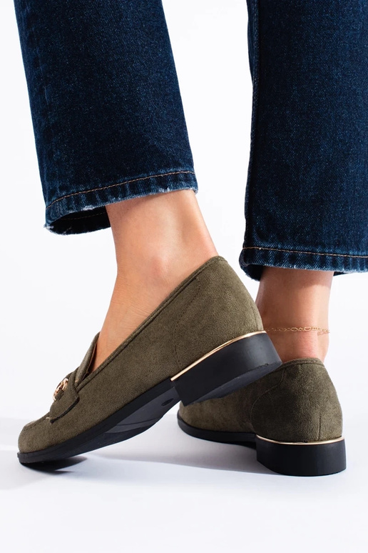 realizzata in pelle scamosciata... realizzata in pelle scamosciata...