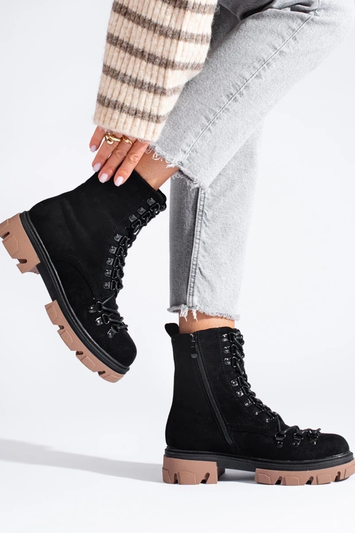 Stivaletti stringati Vinceza in pelle...