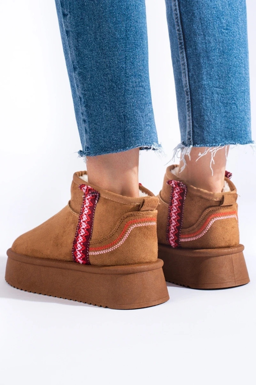 realizzato in pelle scamosciata...