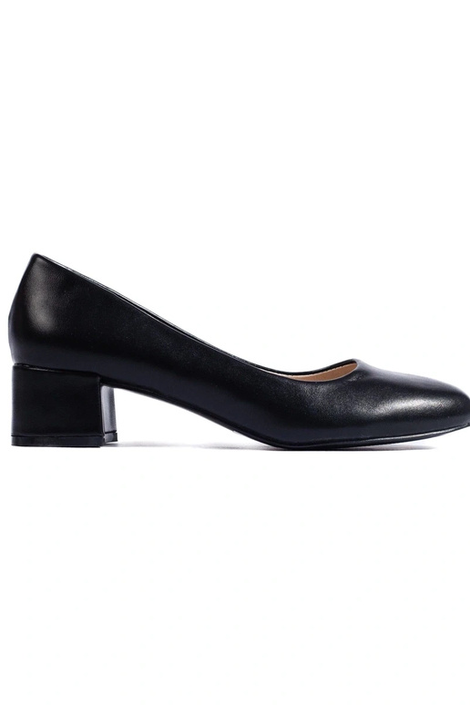 Scarpe nere col tacco alto