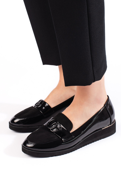 Scarpe modello Lords dallo stile...