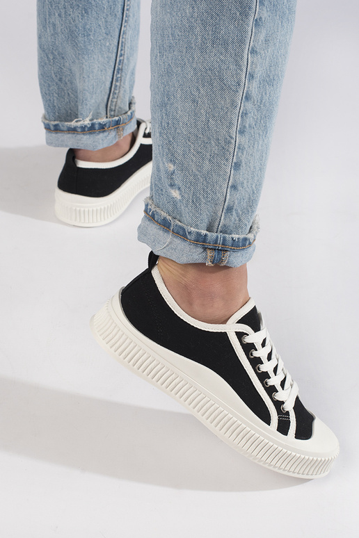 Sneakers da donna nere modello... Sneakers da donna nere modello...