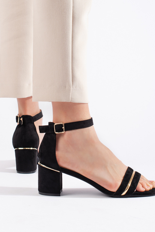 sandali con tacco in camoscio nero sandali con tacco in camoscio nero