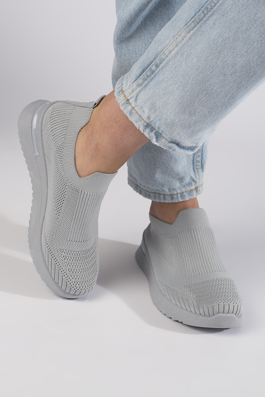 scarpe sportive grigie