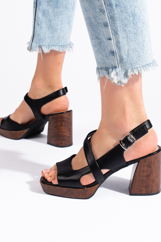 sandali neri di Sergio Leone