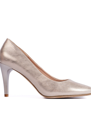tacco alto color oro con...