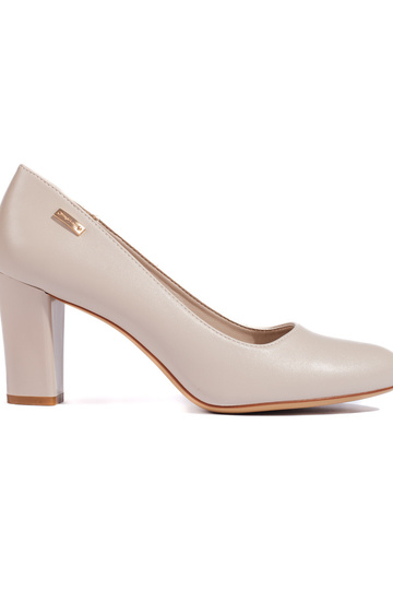 tacchi alti grigi di Sergio...