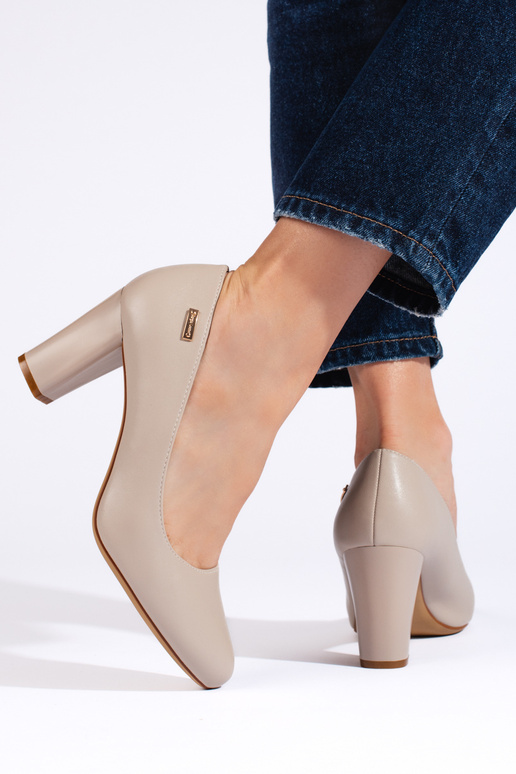 tacchi alti grigi di Sergio Leone