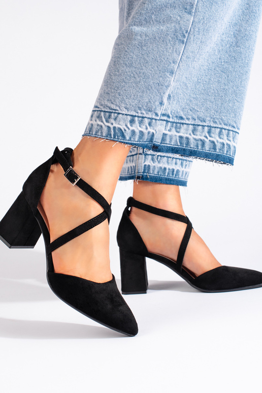 tacco alto in camoscio nero di Sergio...