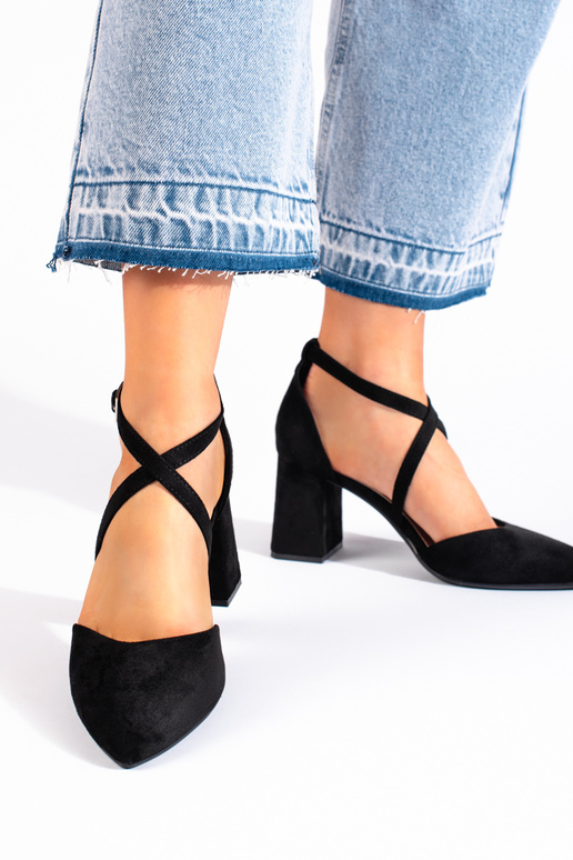 tacco alto in camoscio nero di Sergio...