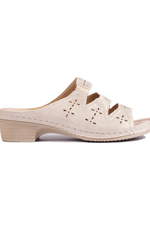 con elementi traforati Pantofole beige