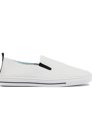 con elementi traforati,...