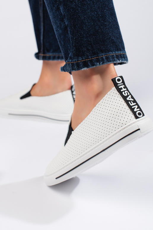 con elementi traforati, scarpe da...