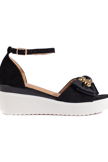 sandali neri con fiocco