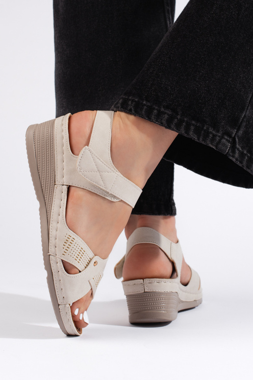 Comodi sandali da donna con piccolo...