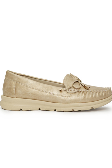 comodi mocassini color oro...