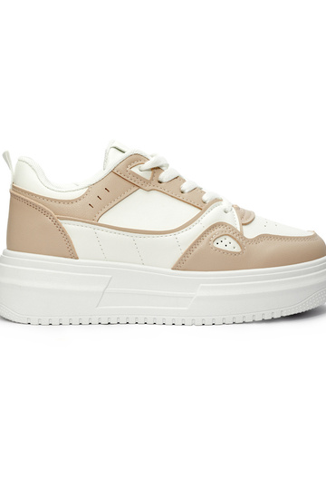 Scarpe sportive da donna...