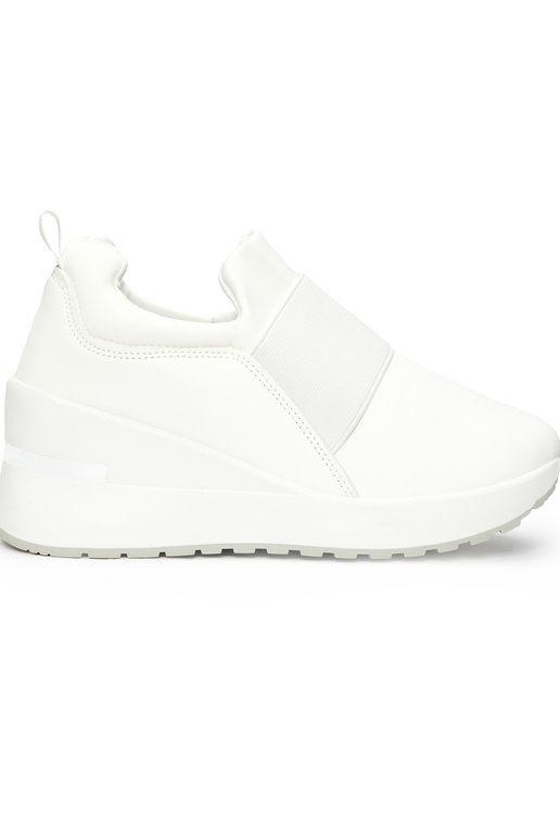 Scarpe modello sneakers bianche su zeppa Scarpe modello sneakers bianche su zeppa