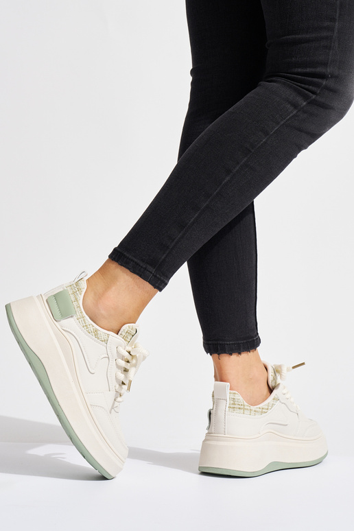 Scarpe da donna modello Sneakers nere...