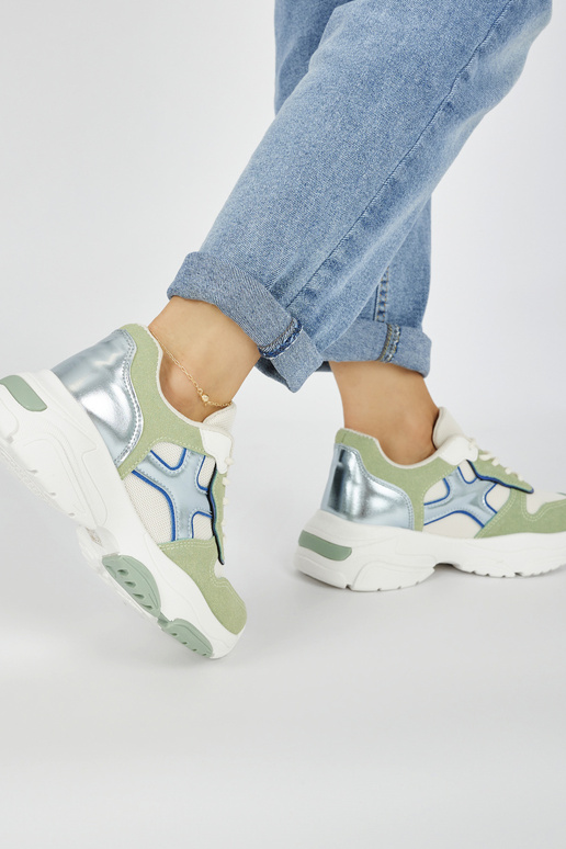 Scarpe per il tempo libero da donna... Scarpe per il tempo libero da donna...