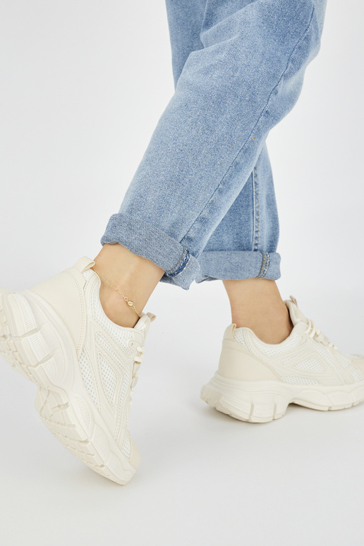 Scarpe modello sneakers in colore...