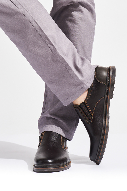 Deverrone scuro uomini mezze scarpe