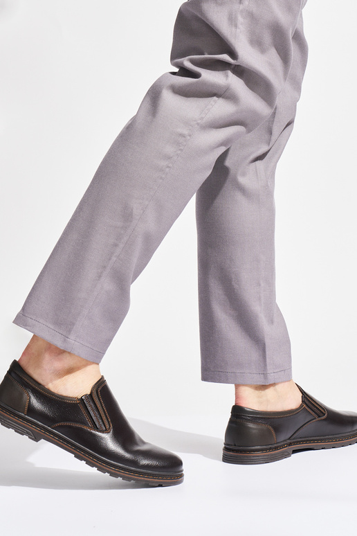 Deverrone scuro uomini mezze scarpe