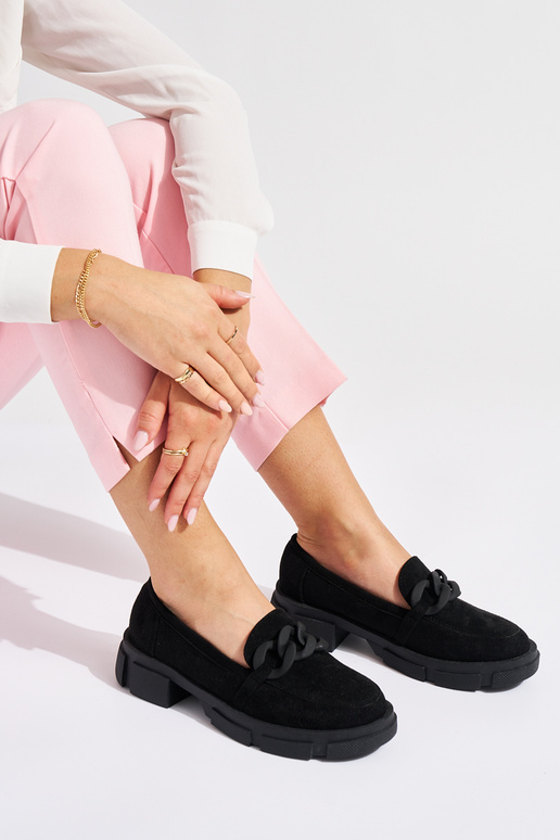 Mocassini neri da donna con catena