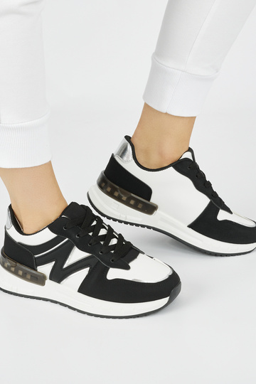 scarpe comode modello... 2