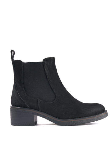 scarpe da donna nere su un...